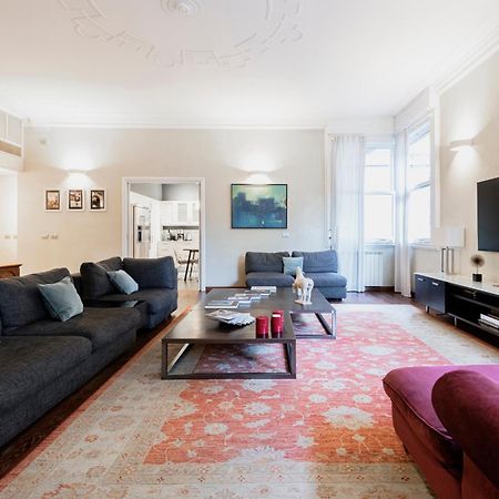 Easylife - Magnificent Splendid Apt Sant'Ambrogio Milaan Buitenkant foto