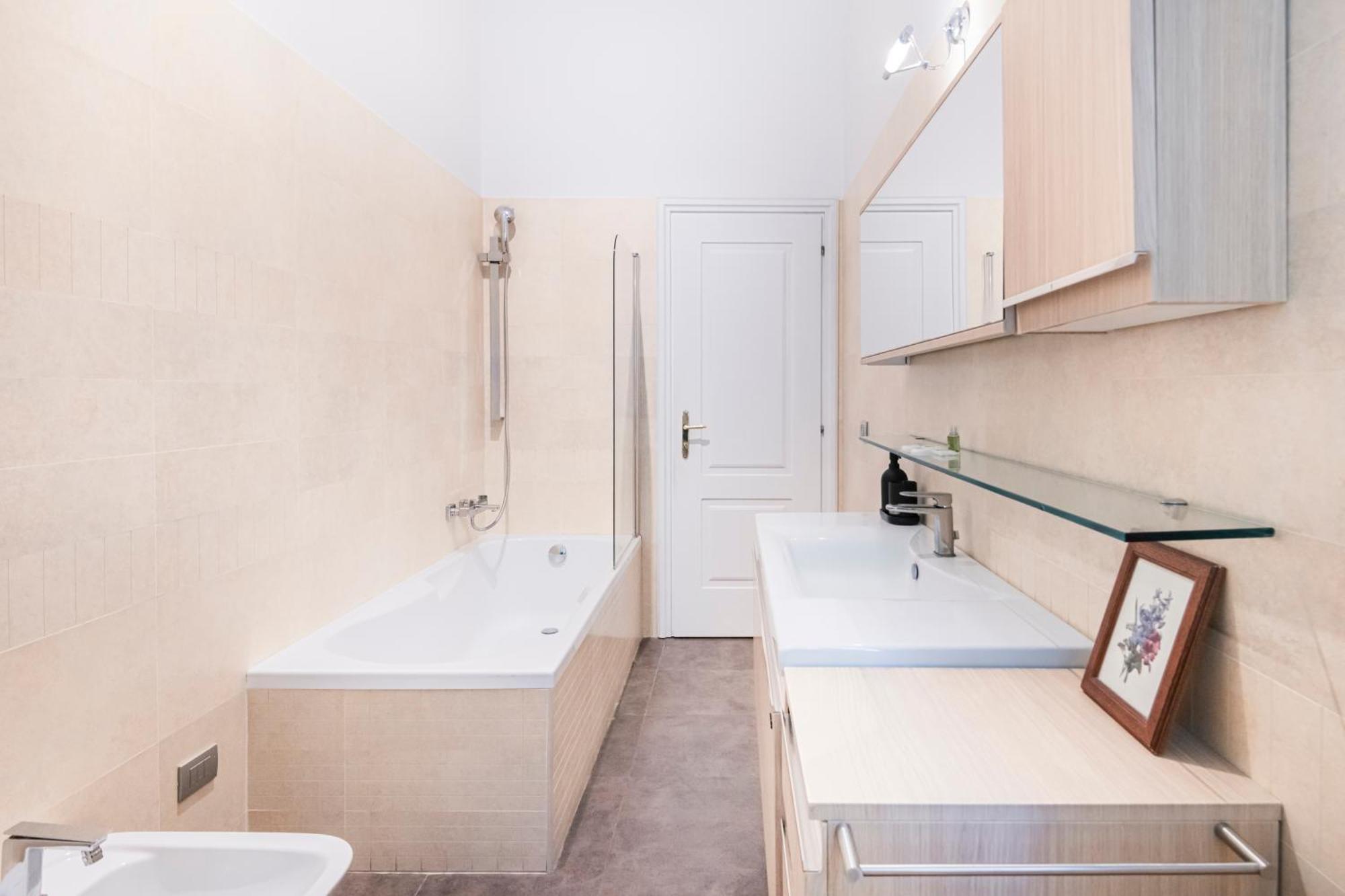 Easylife - Magnificent Splendid Apt Sant'Ambrogio Milaan Buitenkant foto