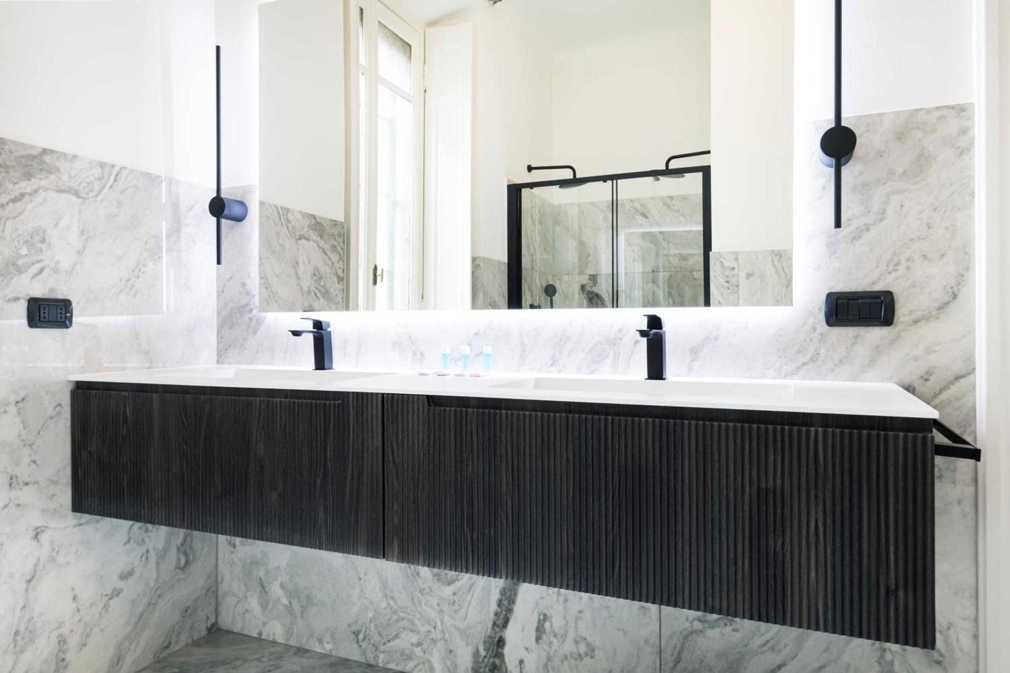 Easylife - Magnificent Splendid Apt Sant'Ambrogio Milaan Buitenkant foto